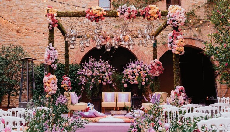 A Comprehensive Guide To Arranging The Perfect Wedding